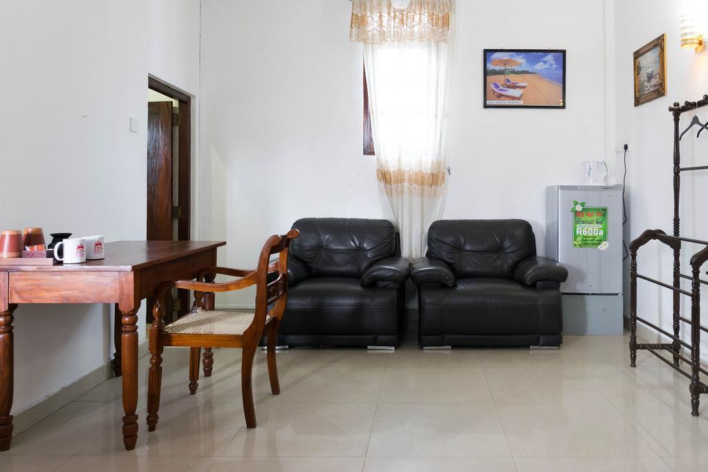 Dew Grand Regency Apartment Bataduwa Екстериор снимка