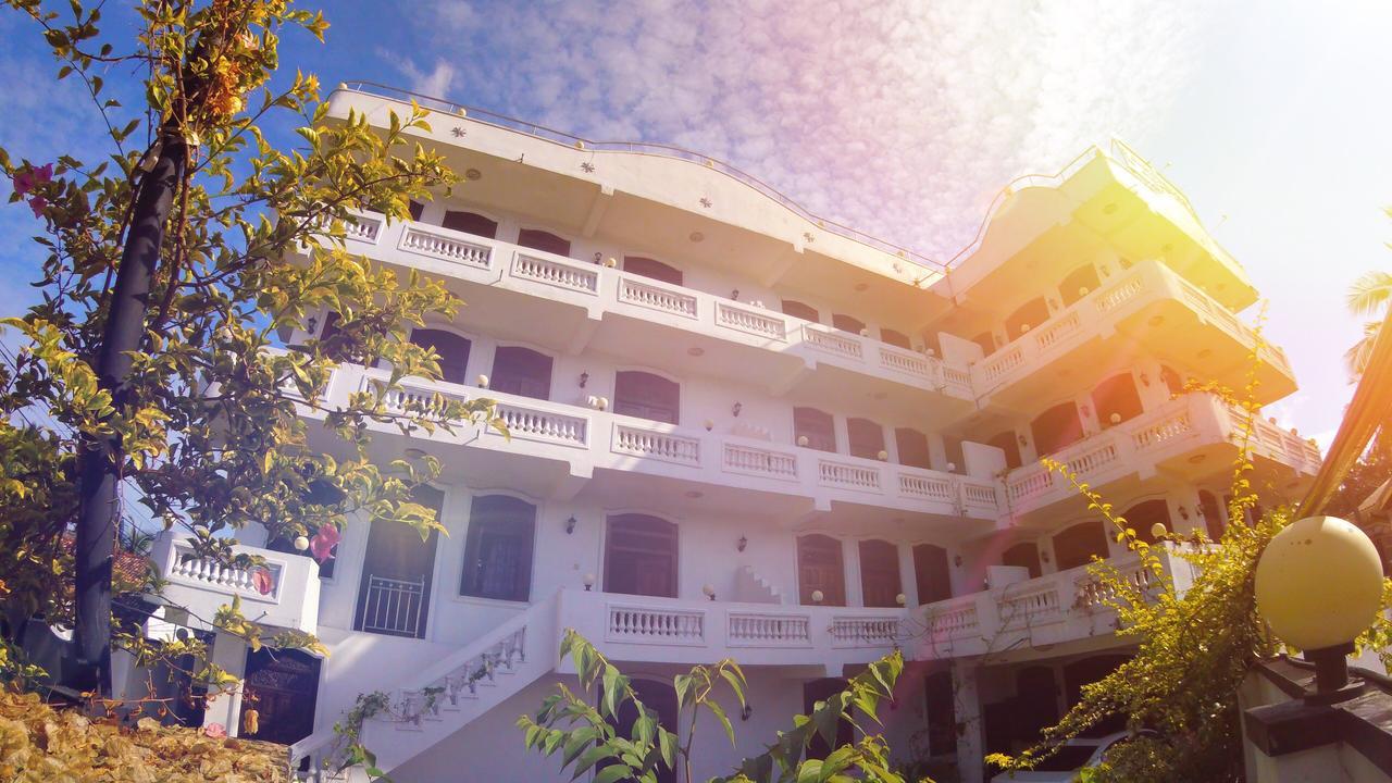 Dew Grand Regency Apartment Bataduwa Екстериор снимка