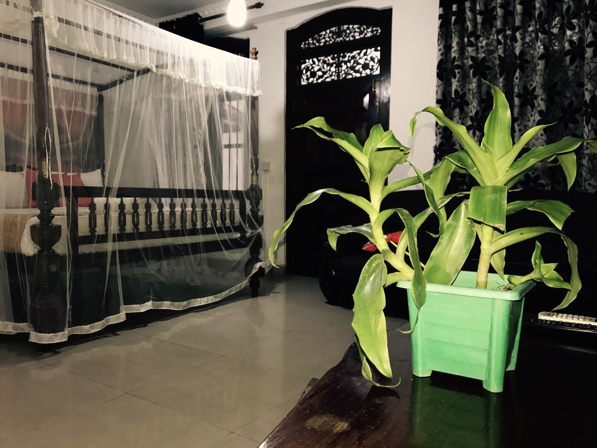 Dew Grand Regency Apartment Bataduwa Екстериор снимка