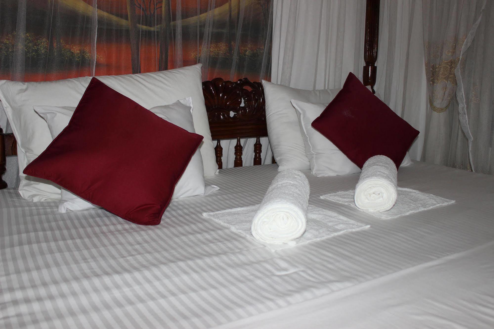 Dew Grand Regency Apartment Bataduwa Екстериор снимка